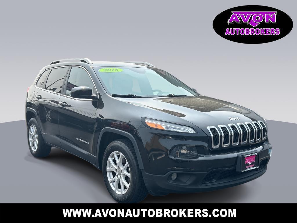used 2016 Jeep Cherokee car, priced at $10,995