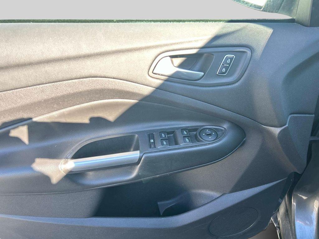 used 2013 Ford Escape car, priced at $8,495