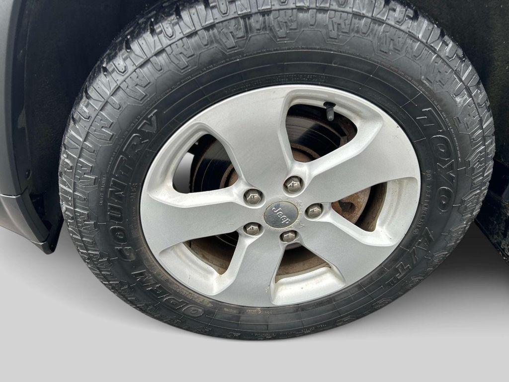 used 2013 Jeep Grand Cherokee car, priced at $11,400