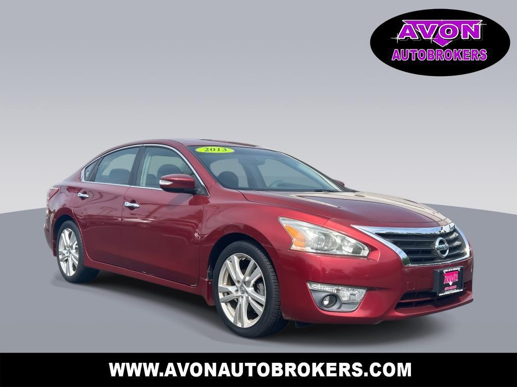 used 2013 Nissan Altima car, priced at $9,995