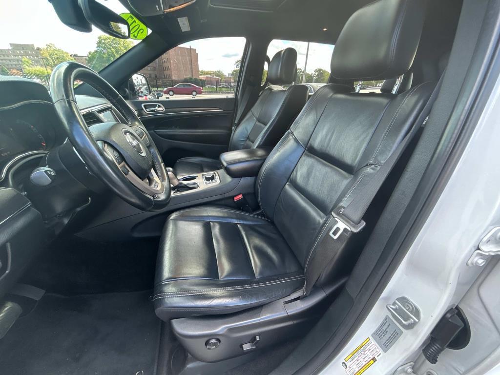 used 2017 Jeep Grand Cherokee car, priced at $15,888
