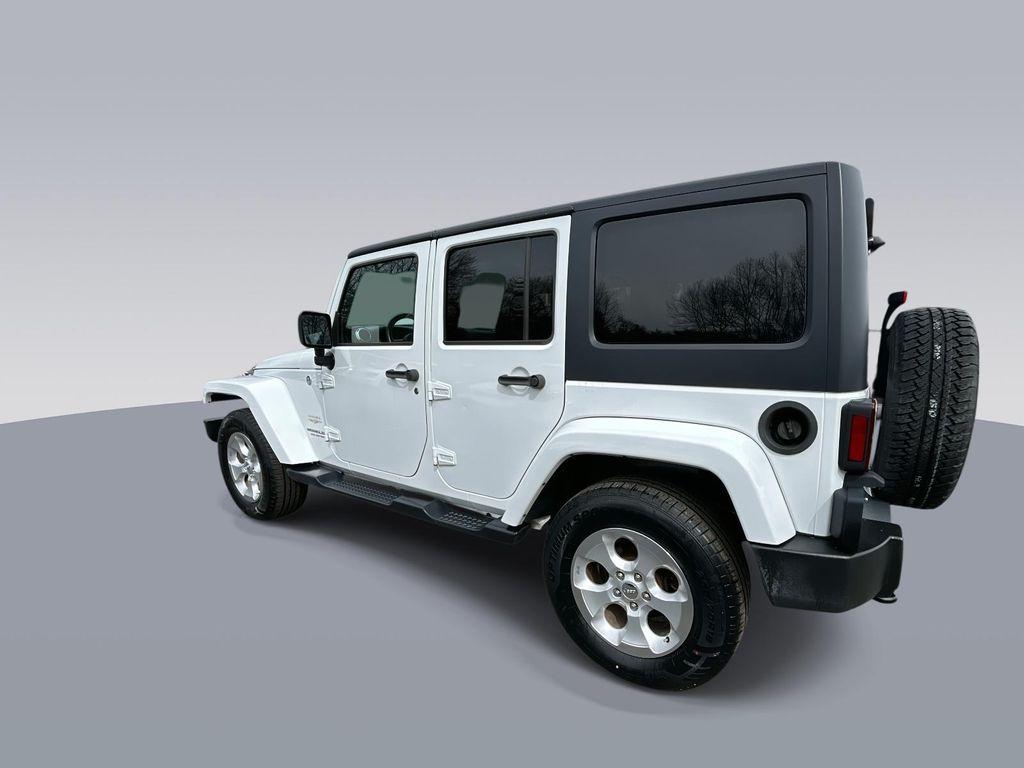 used 2015 Jeep Wrangler Unlimited car, priced at $17,450