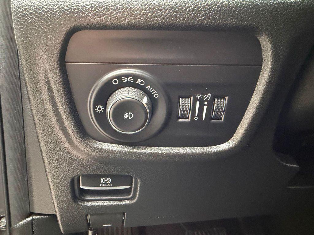 used 2021 Jeep Grand Cherokee L car, priced at $27,997