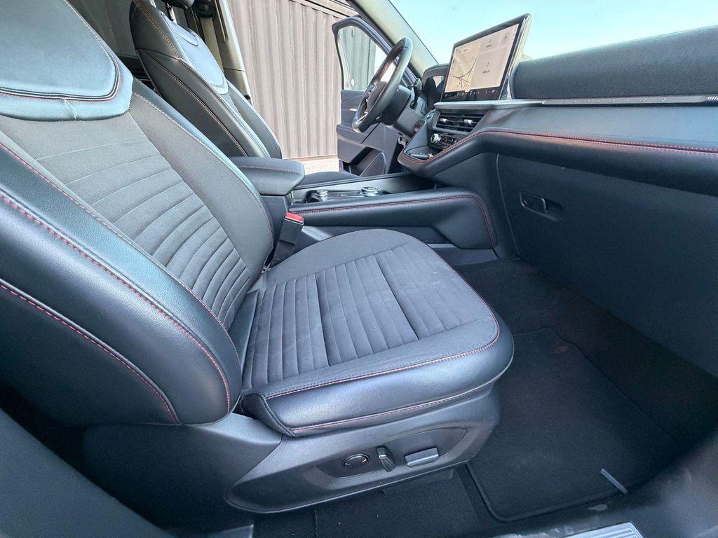 used 2025 Ford Explorer car, priced at $40,500