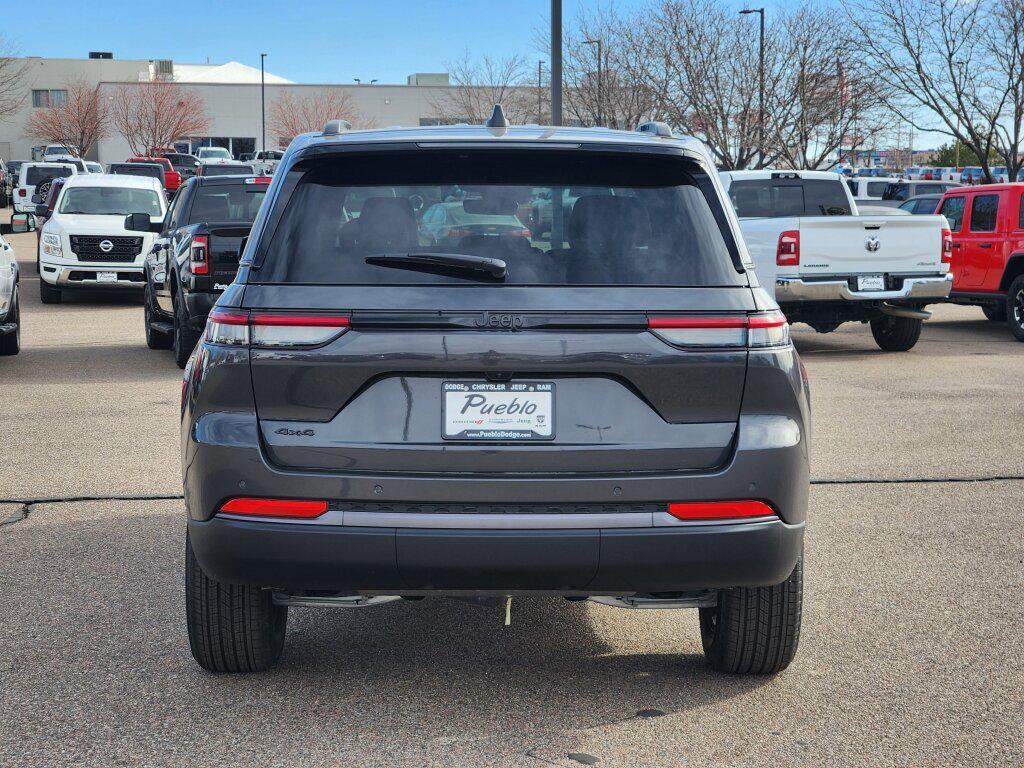 new 2026 Jeep Grand Cherokee car, priced at $47,724