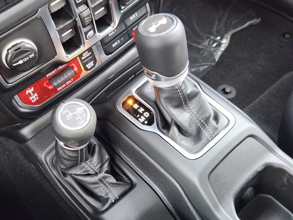 new 2025 Jeep Wrangler car, priced at $62,859