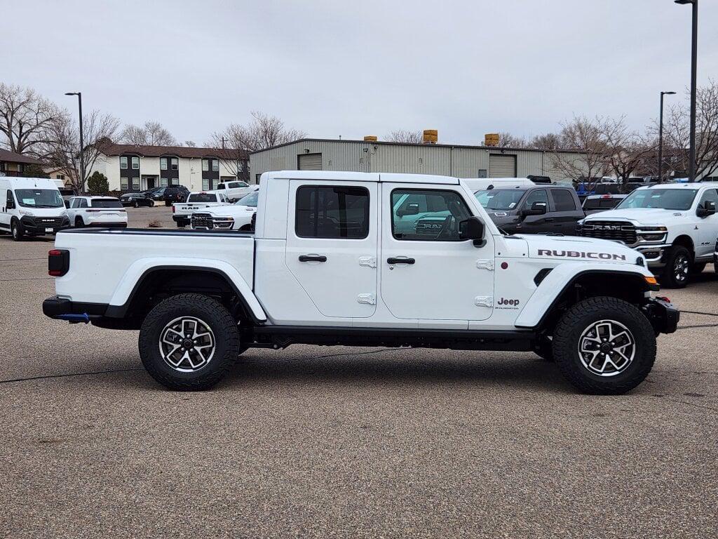new 2026 Jeep Gladiator car, priced at $59,689