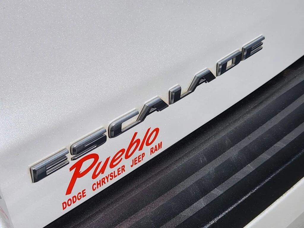 used 2020 Cadillac Escalade car, priced at $38,999