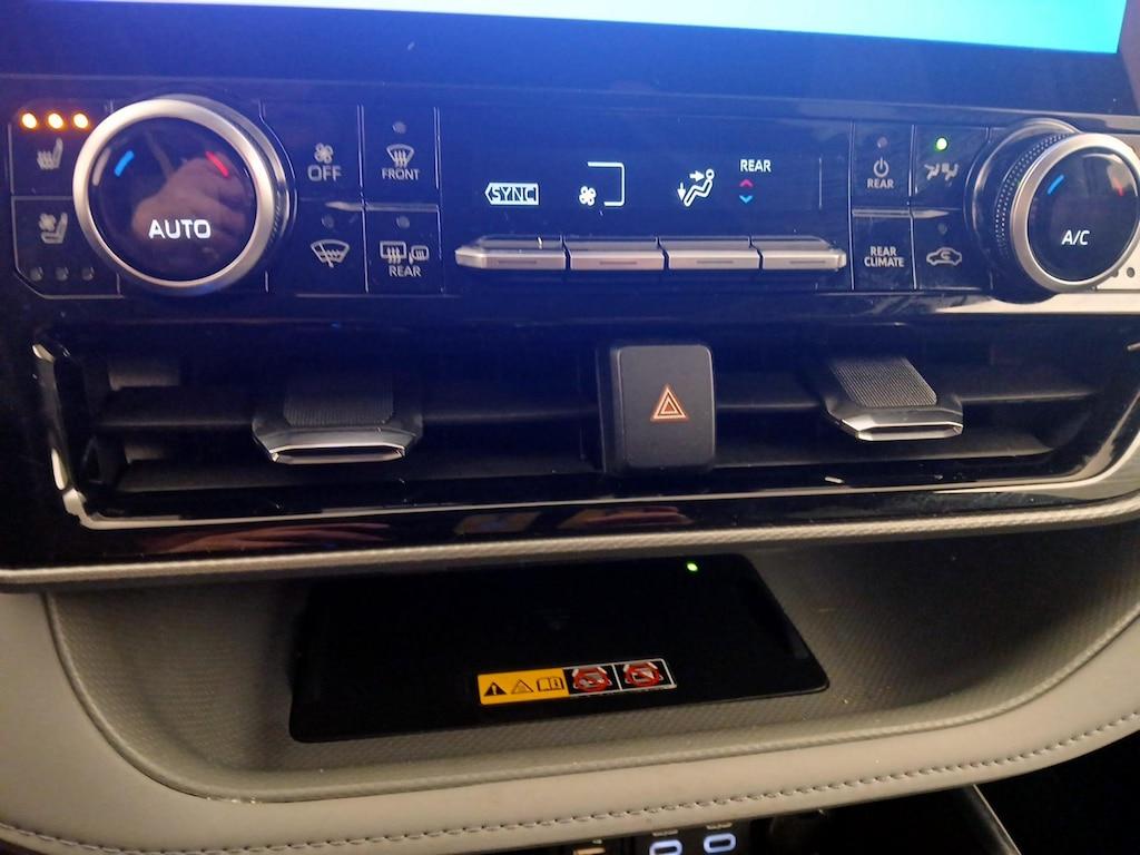 used 2025 Toyota Highlander Hybrid car, priced at $55,998