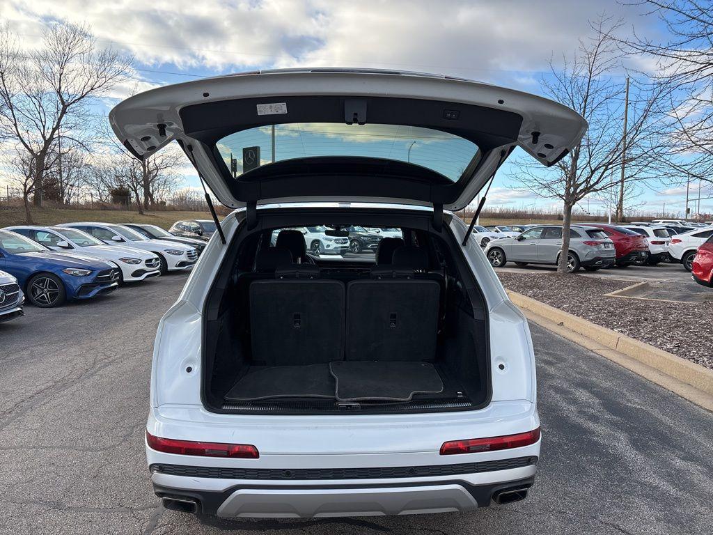 used 2025 Audi Q7 car, priced at $50,549