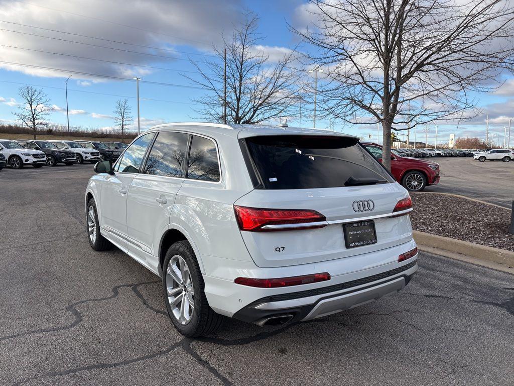 used 2025 Audi Q7 car, priced at $50,549