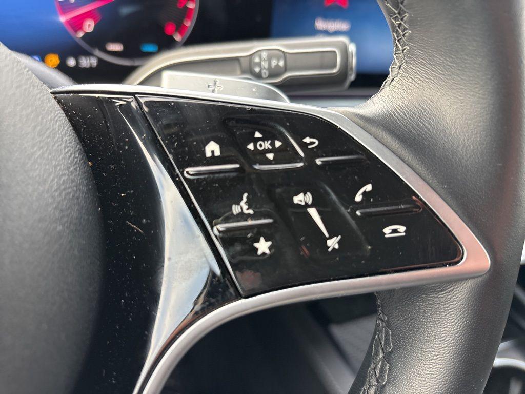 used 2025 Mercedes-Benz GLE 450 car, priced at $65,321