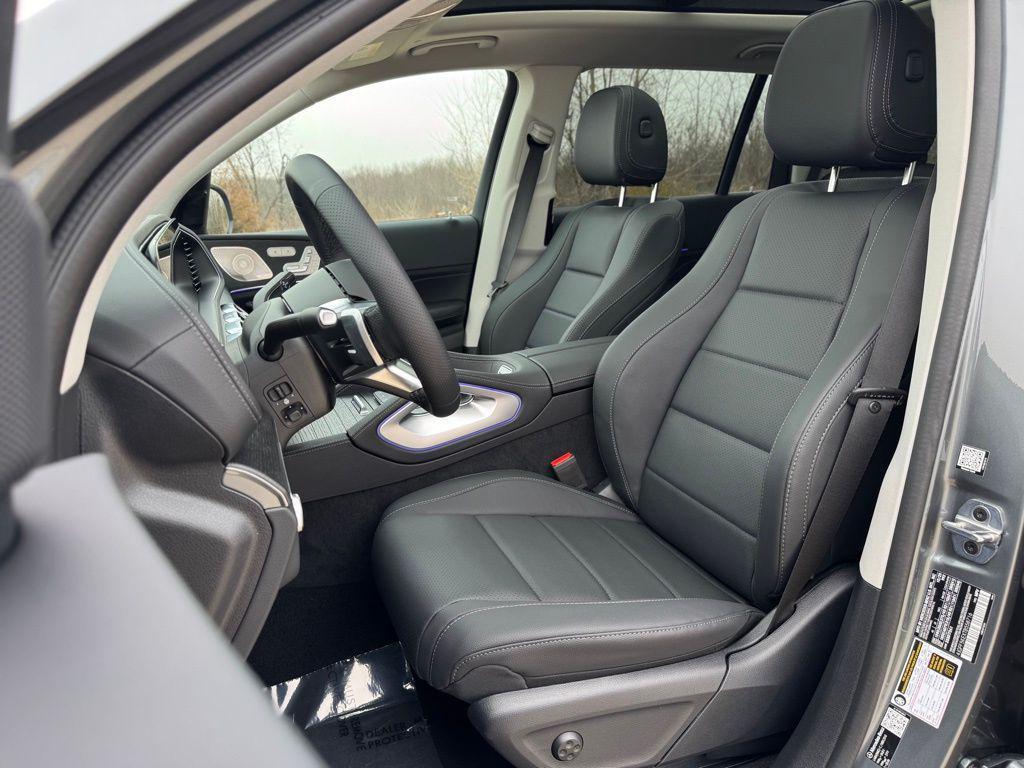 new 2026 Mercedes-Benz GLS 450 car, priced at $97,333