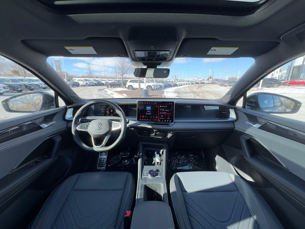 used 2025 Volkswagen Tiguan car, priced at $35,369