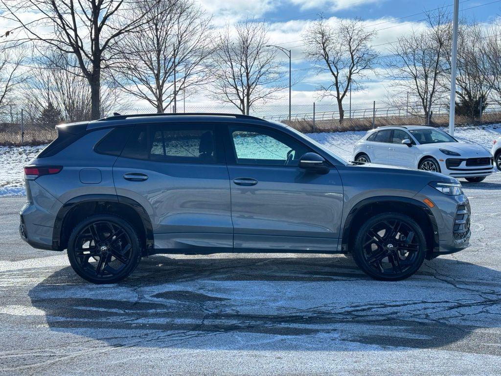 used 2025 Volkswagen Tiguan car, priced at $35,369