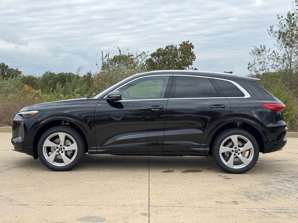 new 2025 Audi Q5 car, priced at $58,601