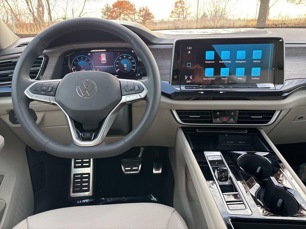 new 2026 Volkswagen Atlas car, priced at $53,397