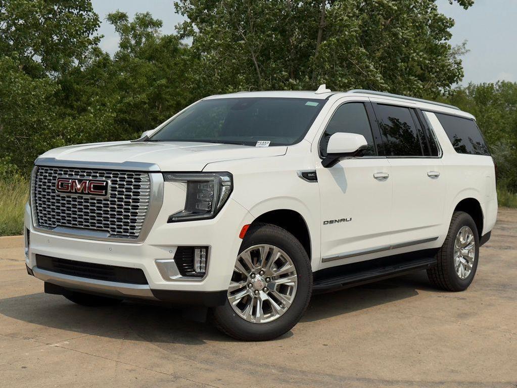 used 2023 GMC Yukon XL car, priced at $61,641