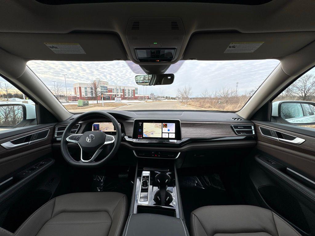 new 2026 Volkswagen Atlas car, priced at $48,372
