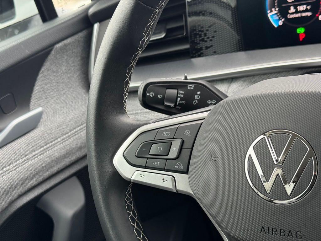 used 2025 Volkswagen Tiguan car, priced at $27,369