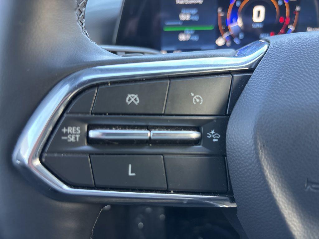 used 2025 Chevrolet Equinox car, priced at $26,757