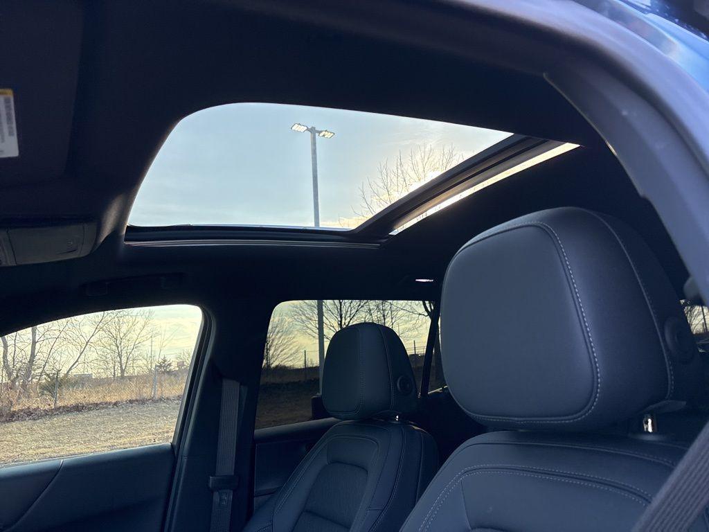 used 2025 Chevrolet Equinox car, priced at $26,757