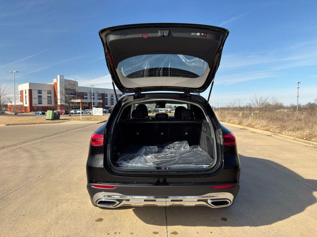 used 2025 Mercedes-Benz GLC 350e car, priced at $57,366