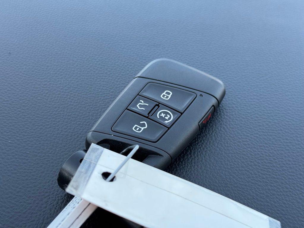 new 2026 Volkswagen Taos car, priced at $32,362