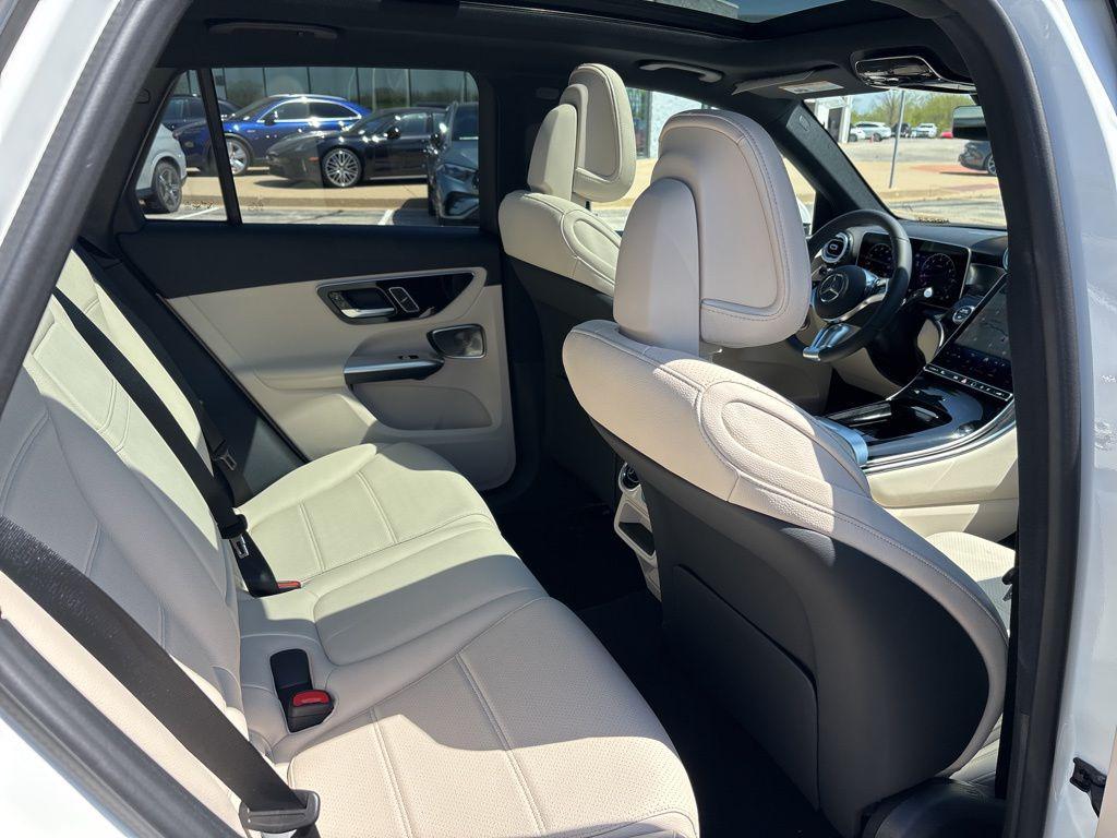 new 2026 Mercedes-Benz GLC 300 car, priced at $59,938