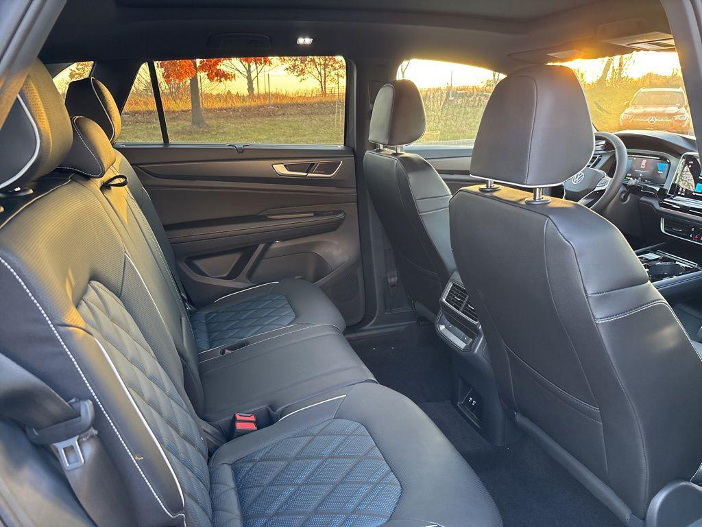 new 2026 Volkswagen Atlas Cross Sport car, priced at $51,939