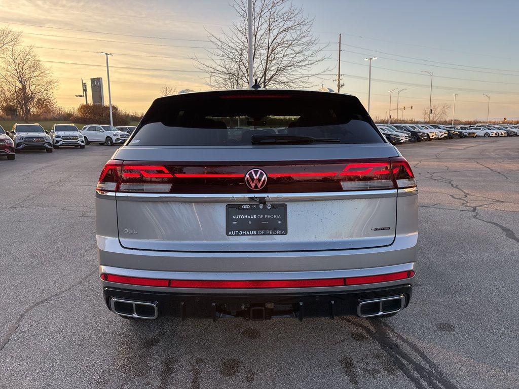 new 2026 Volkswagen Atlas Cross Sport car, priced at $51,939