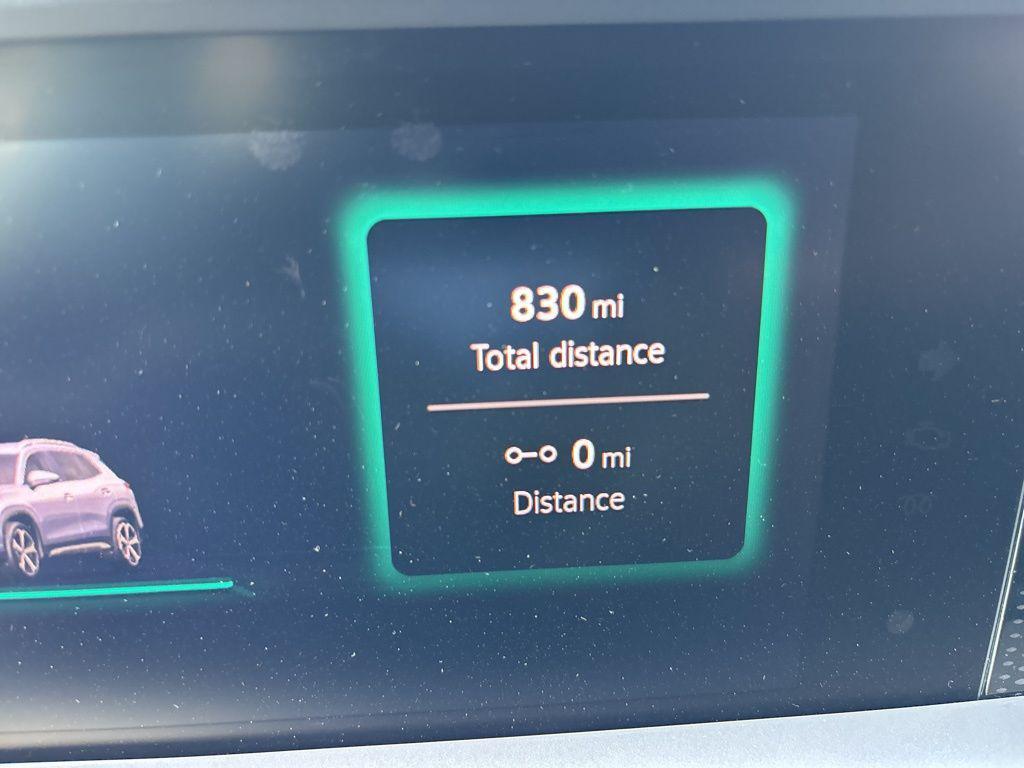 used 2025 Volkswagen Tiguan car, priced at $31,874