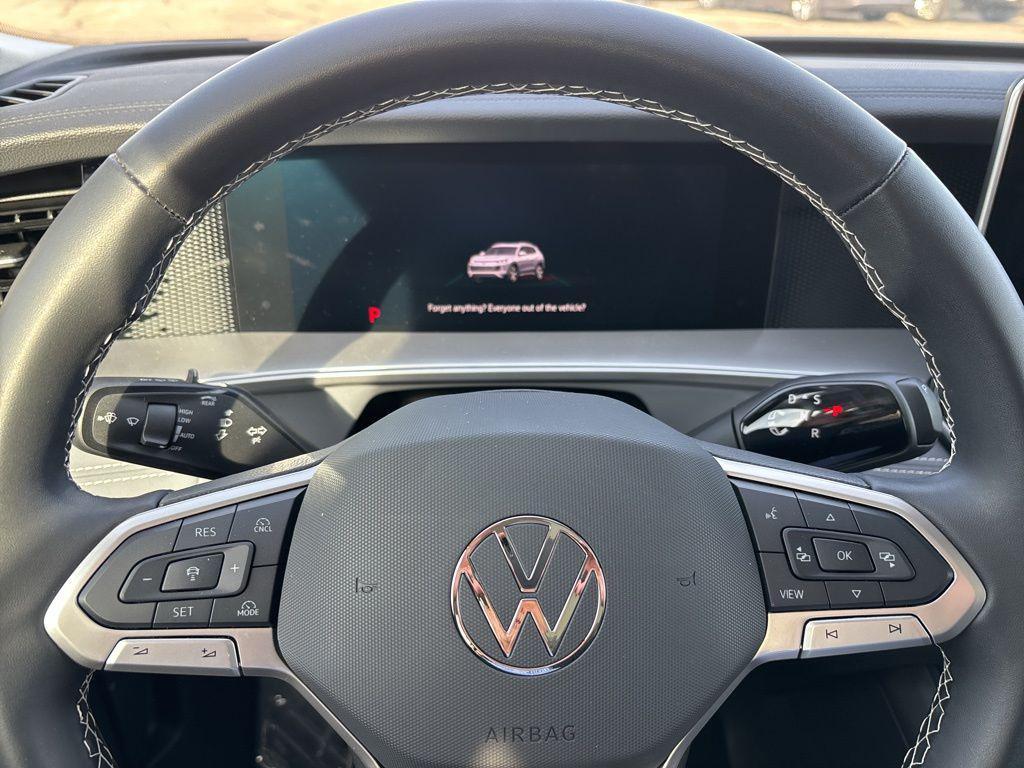used 2025 Volkswagen Tiguan car, priced at $31,874