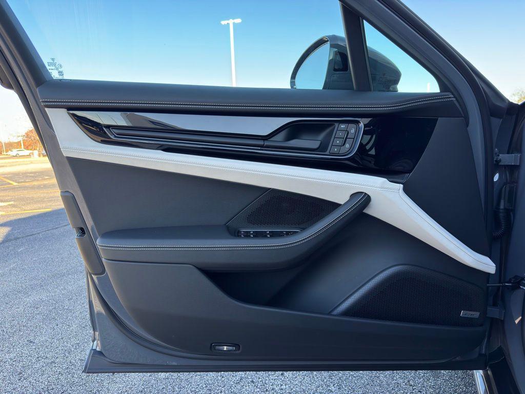 new 2026 Porsche Panamera car, priced at $158,380