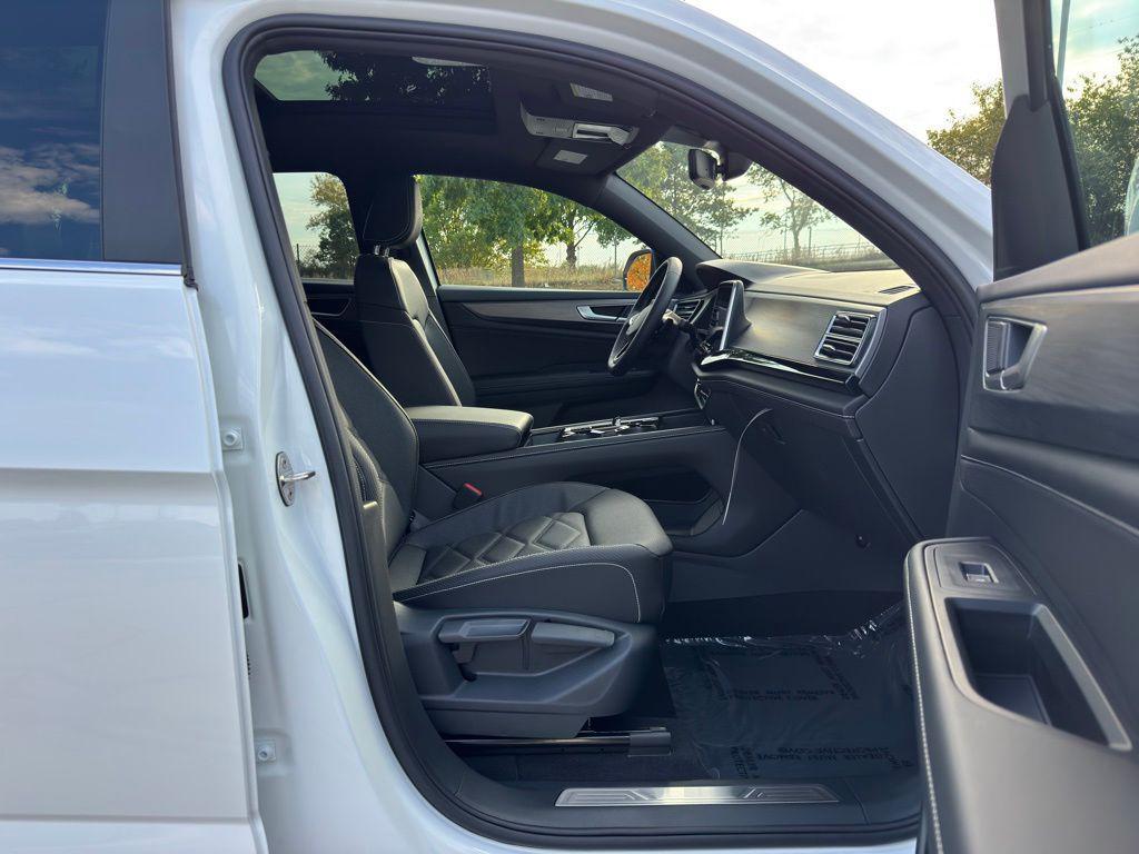 new 2026 Volkswagen Atlas Cross Sport car, priced at $44,888