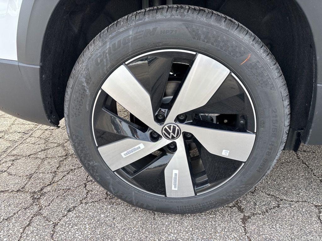 new 2026 Volkswagen Taos car, priced at $29,560