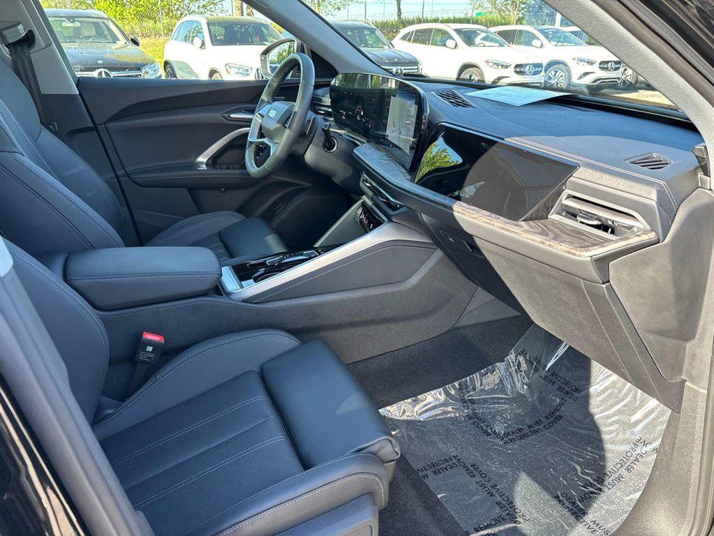 used 2025 Audi Q5 car
