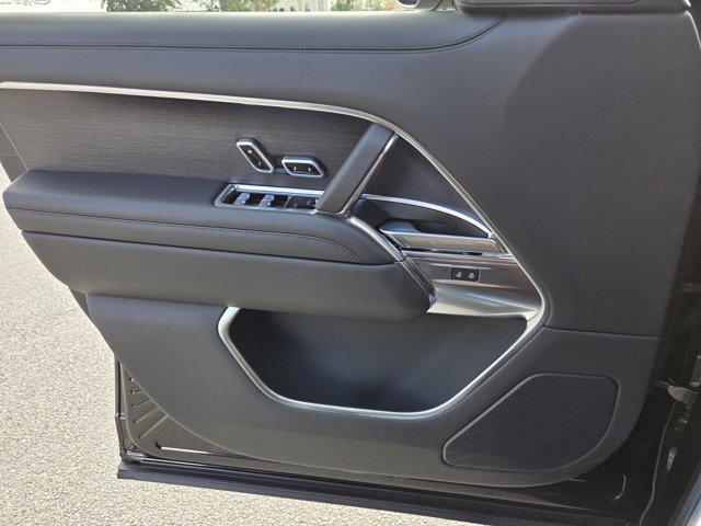 new 2025 Land Rover Range Rover car, priced at $161,225