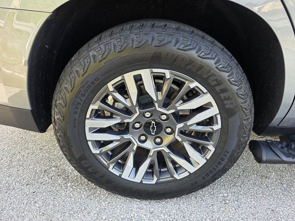 used 2025 Chevrolet Tahoe car, priced at $67,281