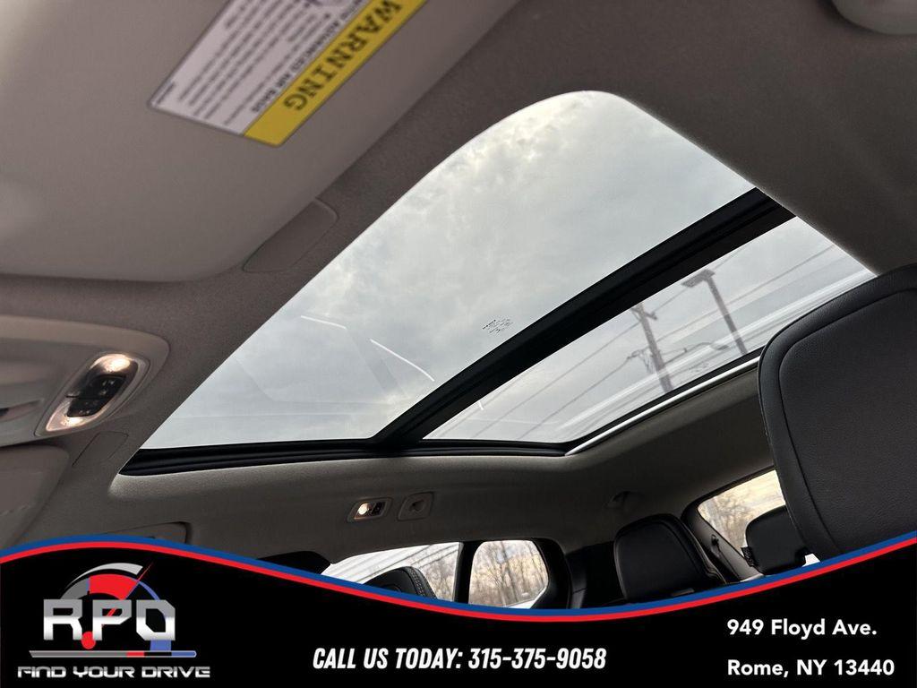 used 2021 Volvo XC40 car, priced at $21,106