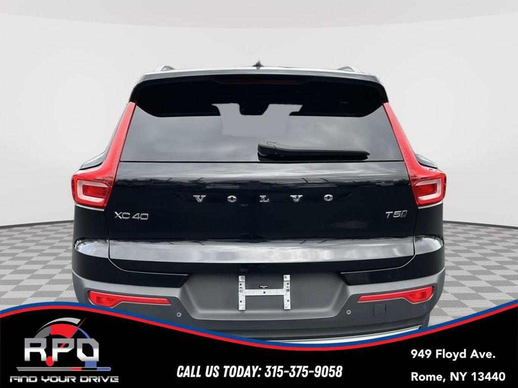 used 2021 Volvo XC40 car, priced at $21,106