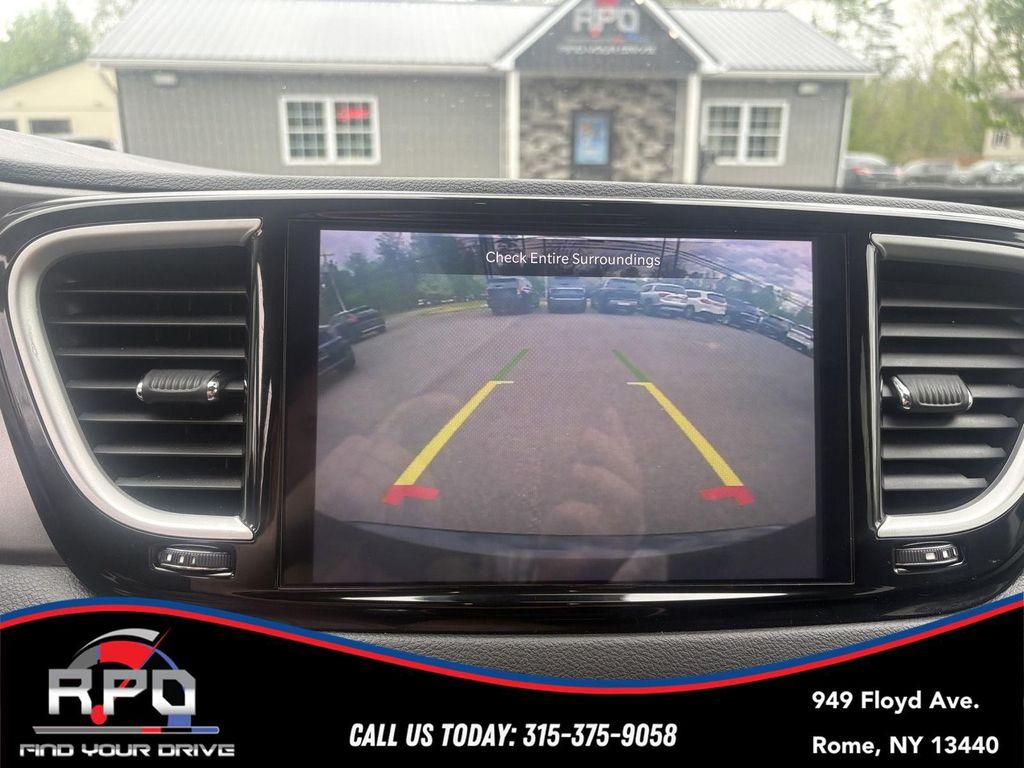 used 2024 Chrysler Pacifica car, priced at $27,794