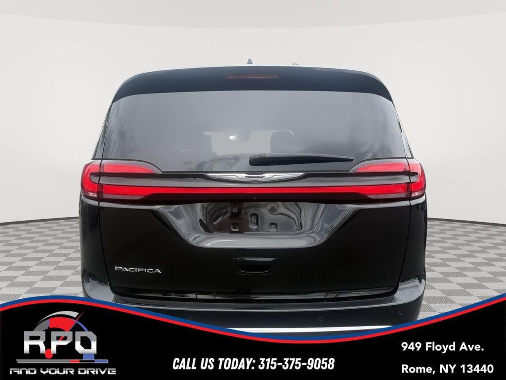used 2024 Chrysler Pacifica car, priced at $27,794