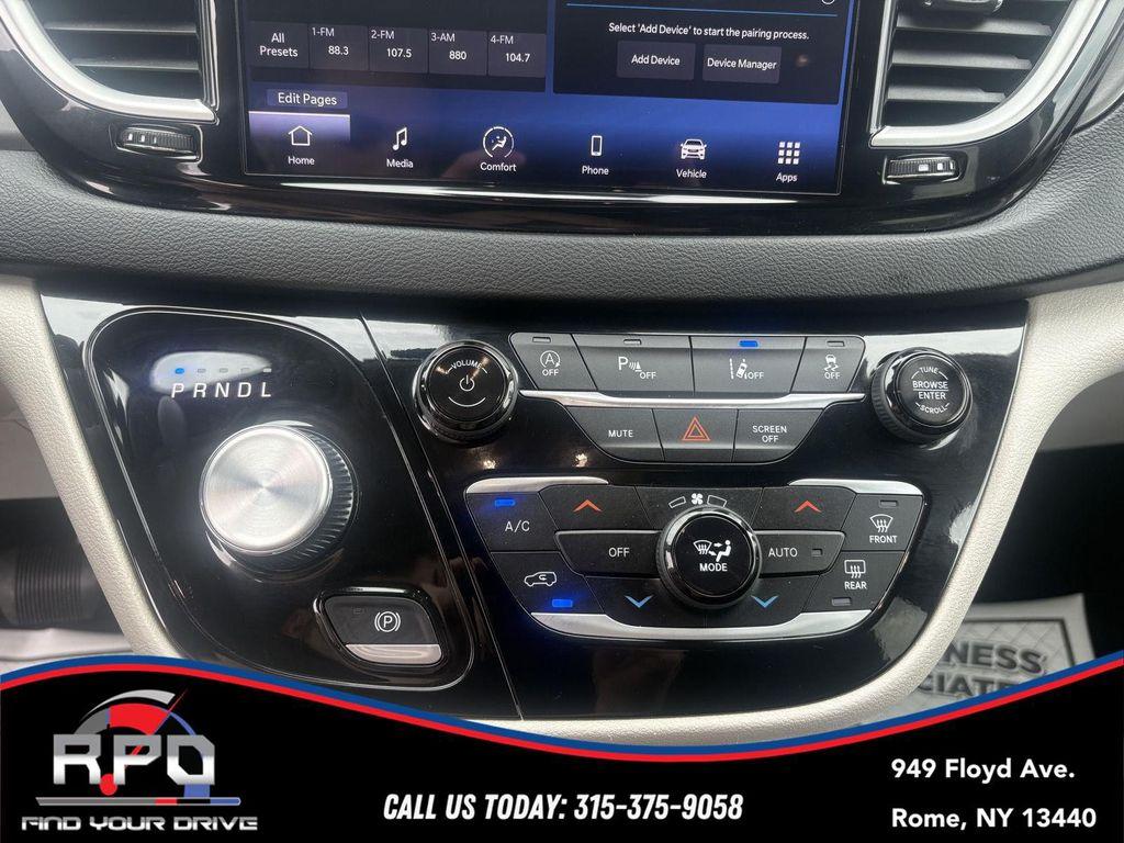 used 2024 Chrysler Pacifica car, priced at $27,794