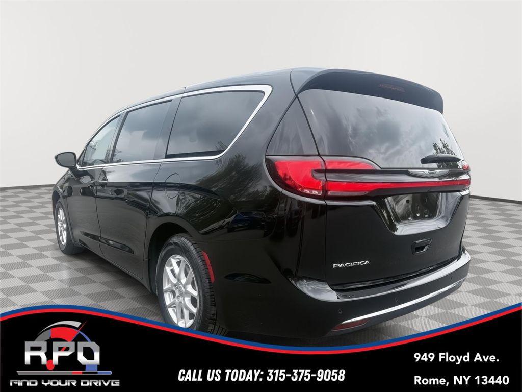 used 2024 Chrysler Pacifica car, priced at $27,794