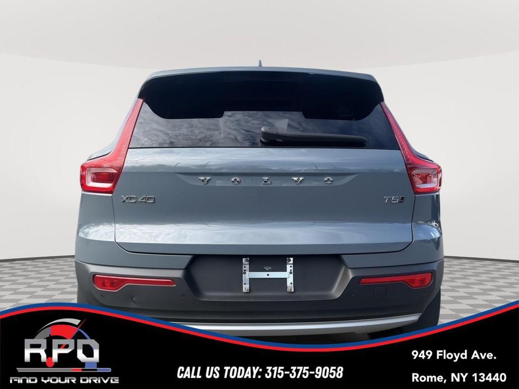 used 2020 Volvo XC40 car, priced at $19,890