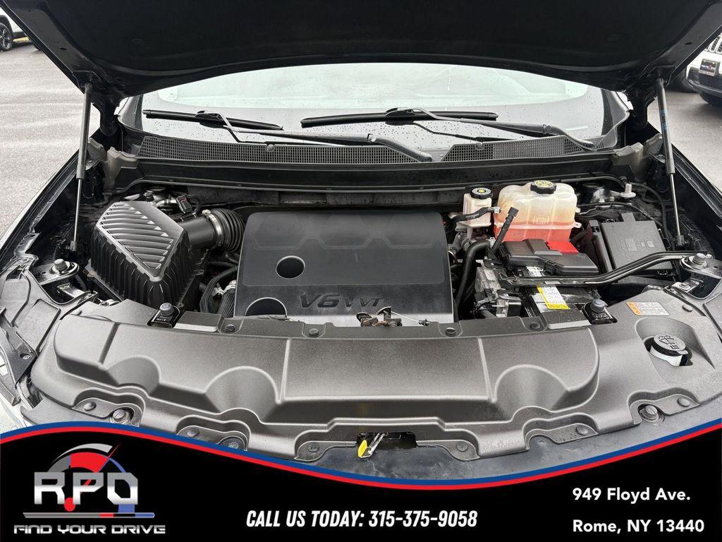 used 2021 Chevrolet Traverse car, priced at $24,083