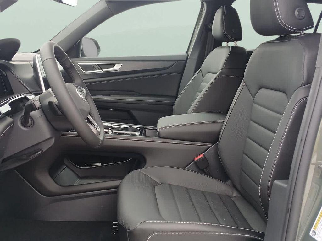 new 2026 Volkswagen Atlas Cross Sport car, priced at $53,002