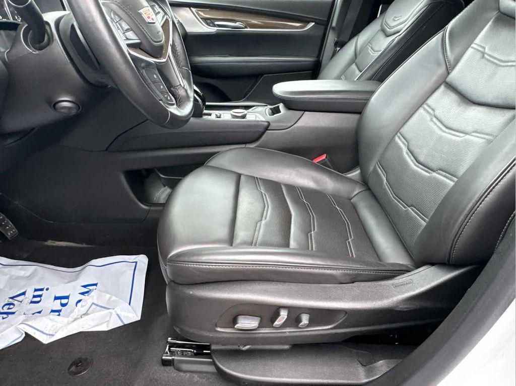 used 2023 Cadillac XT5 car, priced at $37,499