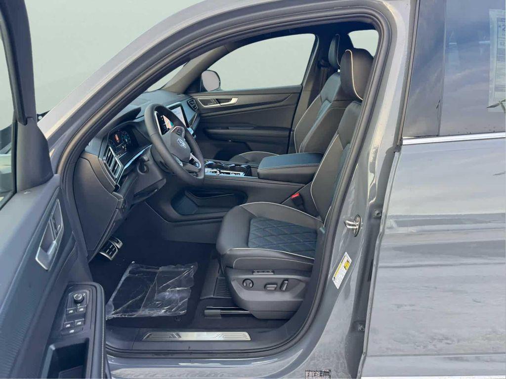 new 2026 Volkswagen Atlas Cross Sport car, priced at $56,517